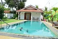 Vista Rooms Near Negombo Beach 9